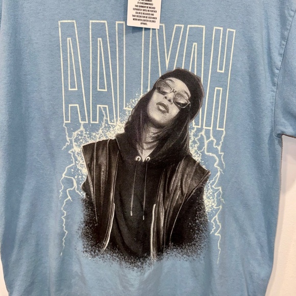 Aaliyah B&W Photo Tribute Adult Tee T Shirt Sz Medium M Official Brand HTF NEW - Picture 2 of 7
